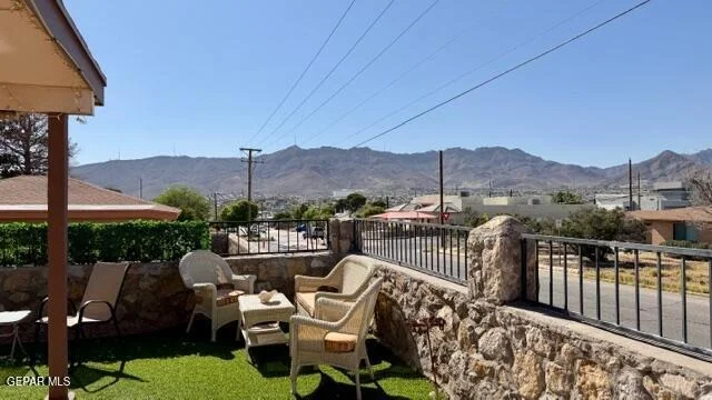 Photo of 2219 KING JAMES Place