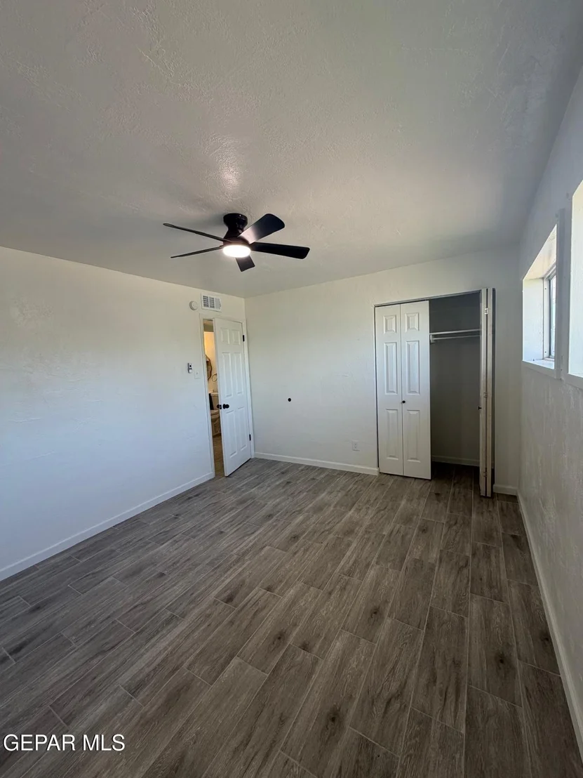 Photo of 6223 ALGONQUIN Road