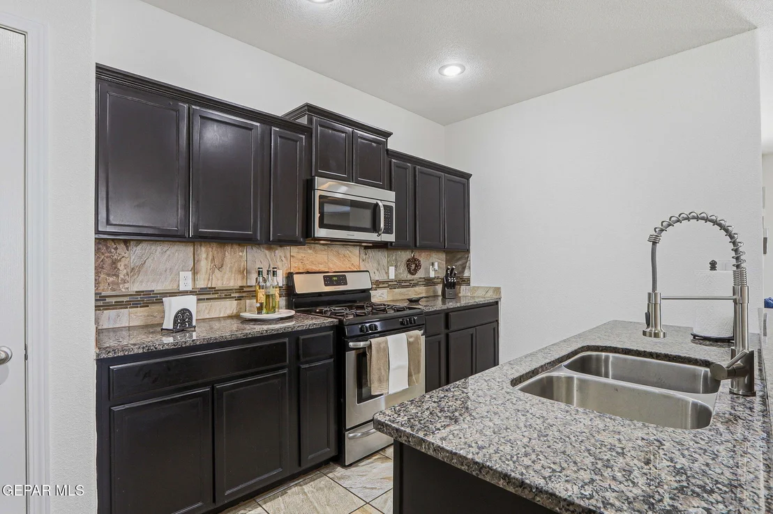 Photo of 12326 Thren Avenue