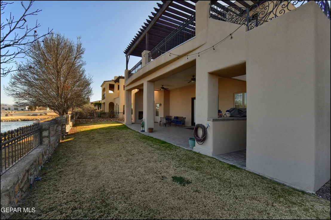 Photo of 5536 RIVER RUN Street