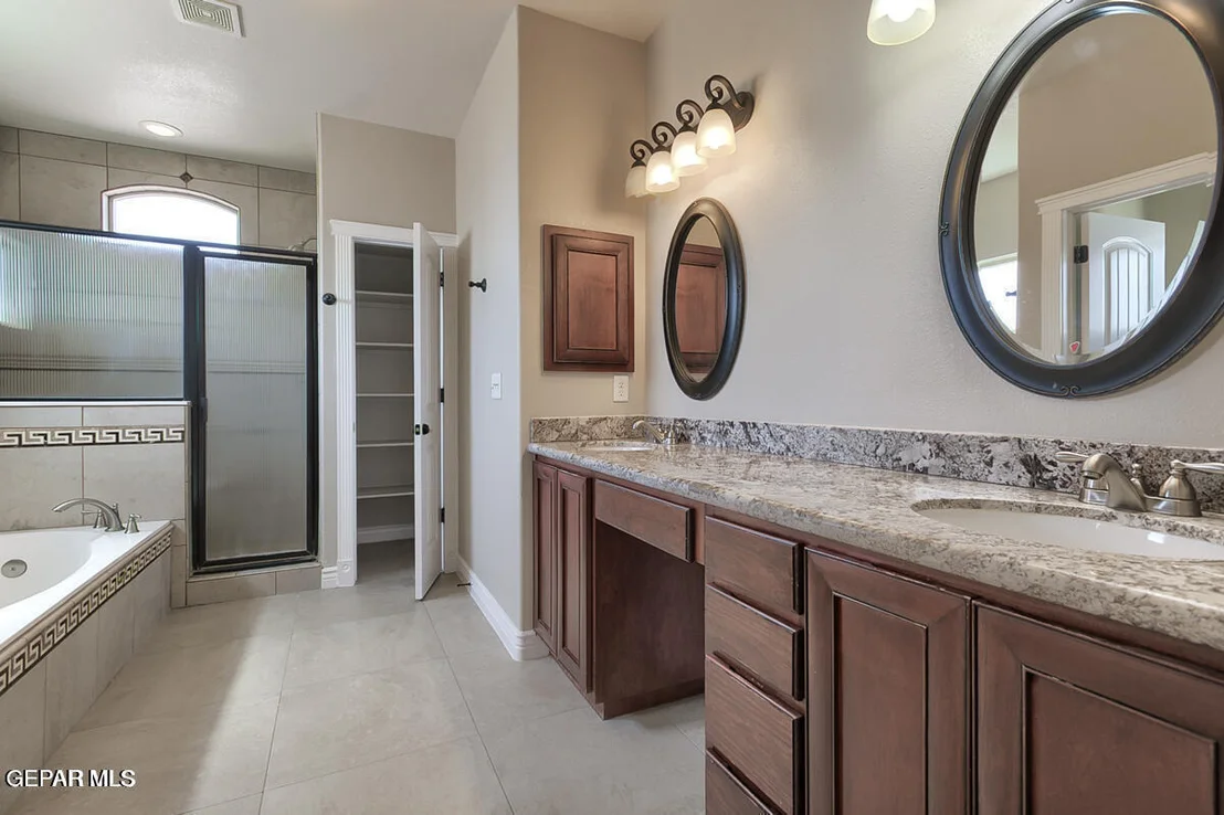 Photo of 3092 COYOTE POINT Place