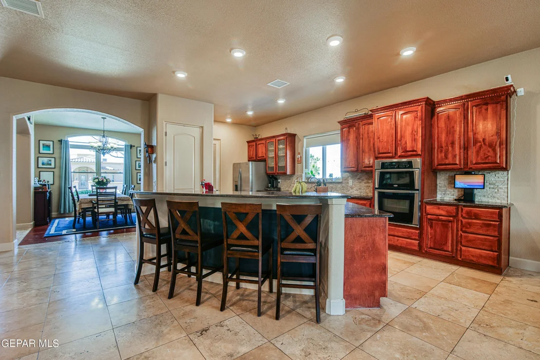 Photo of 6292 FRANKLIN DOVE Avenue