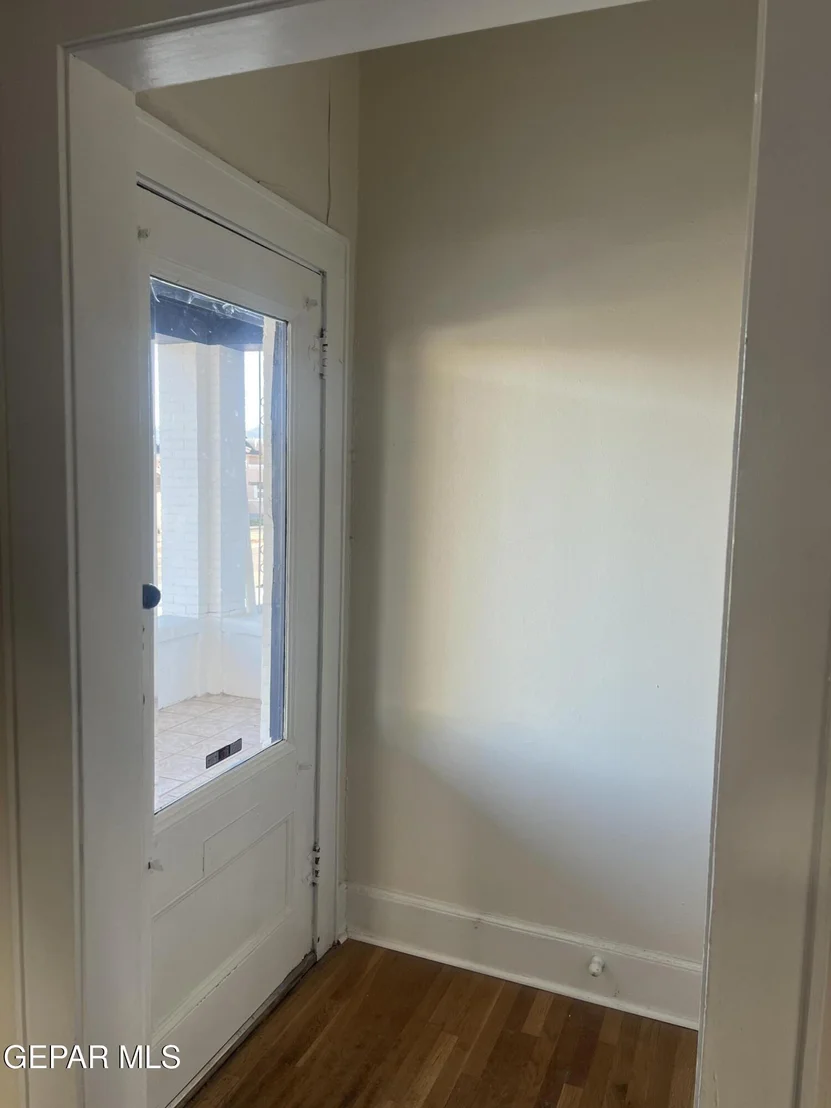 Photo of 507 E CLIFF Drive