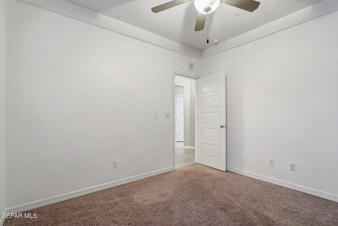 Photo of 932 PENRITH Street