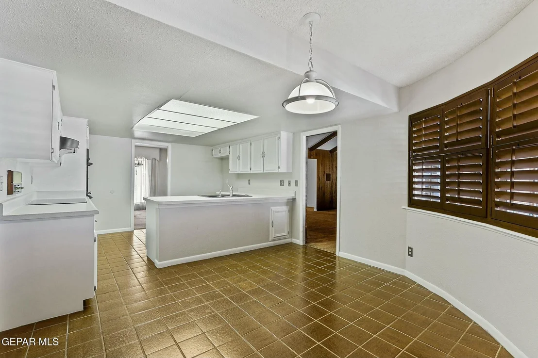 Photo of 913 CORTIJO Drive