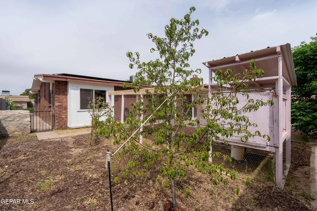 Photo of 904 Oneida Drive