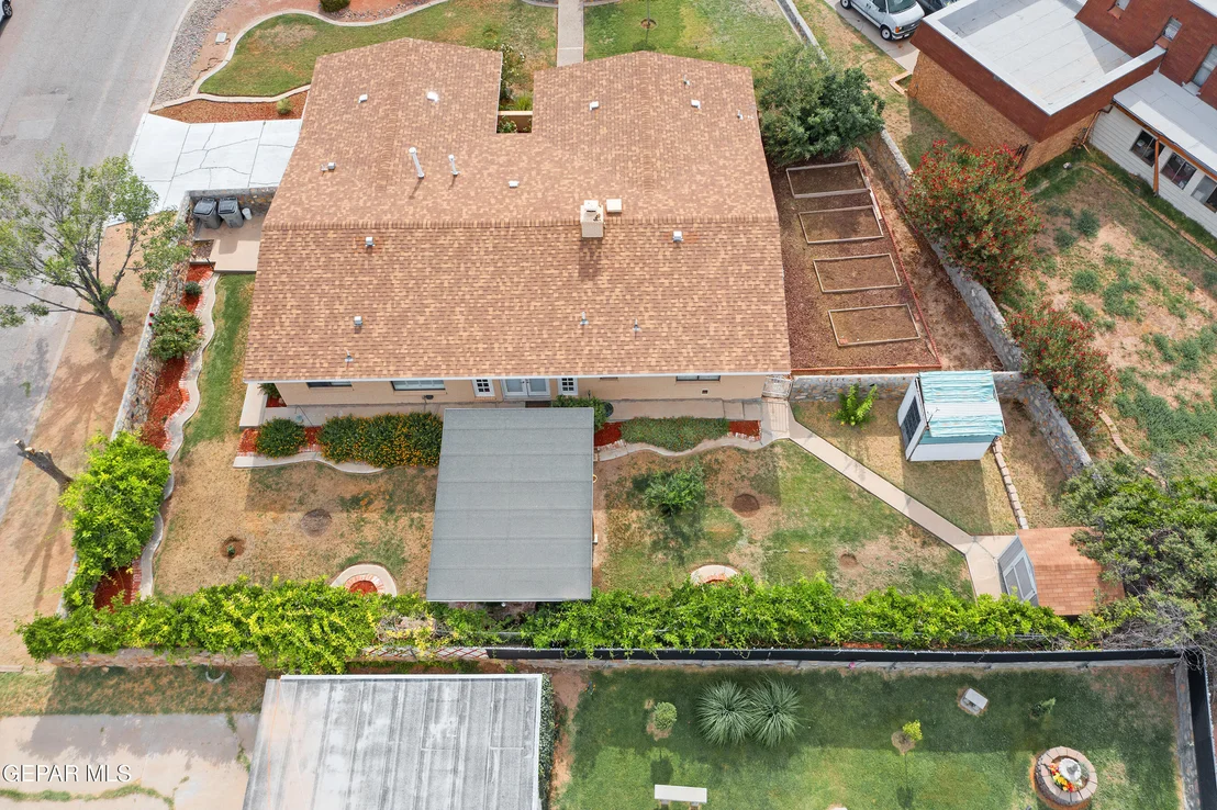 Photo of 207 SERRANIA Drive