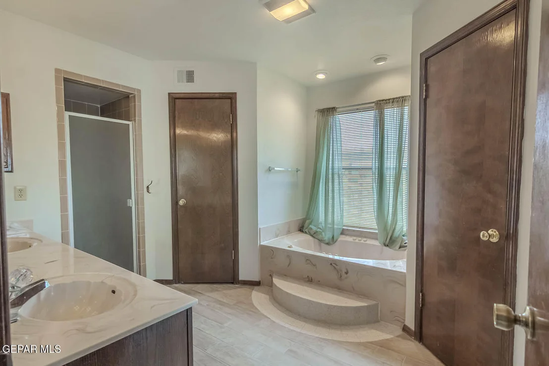 Photo of 801 BELLA CUMBRE Drive
