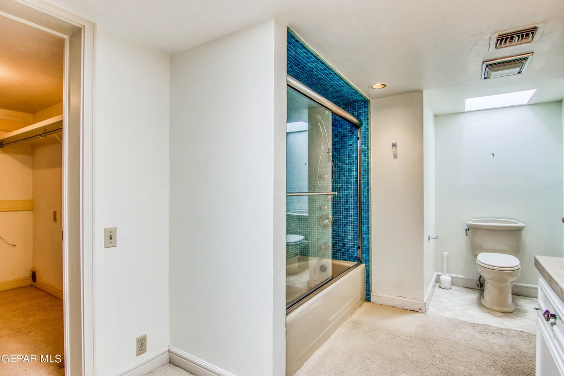 Photo of 6041 TORREY PINES Drive