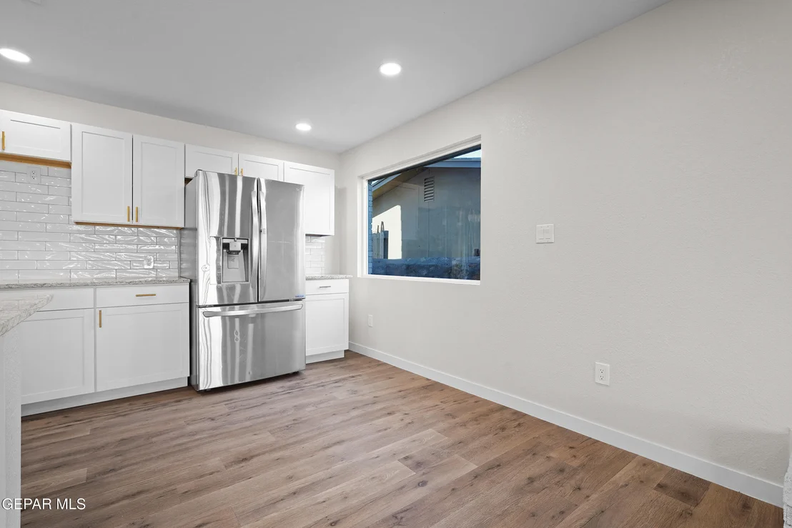 Photo of 10273 RENFREW Drive