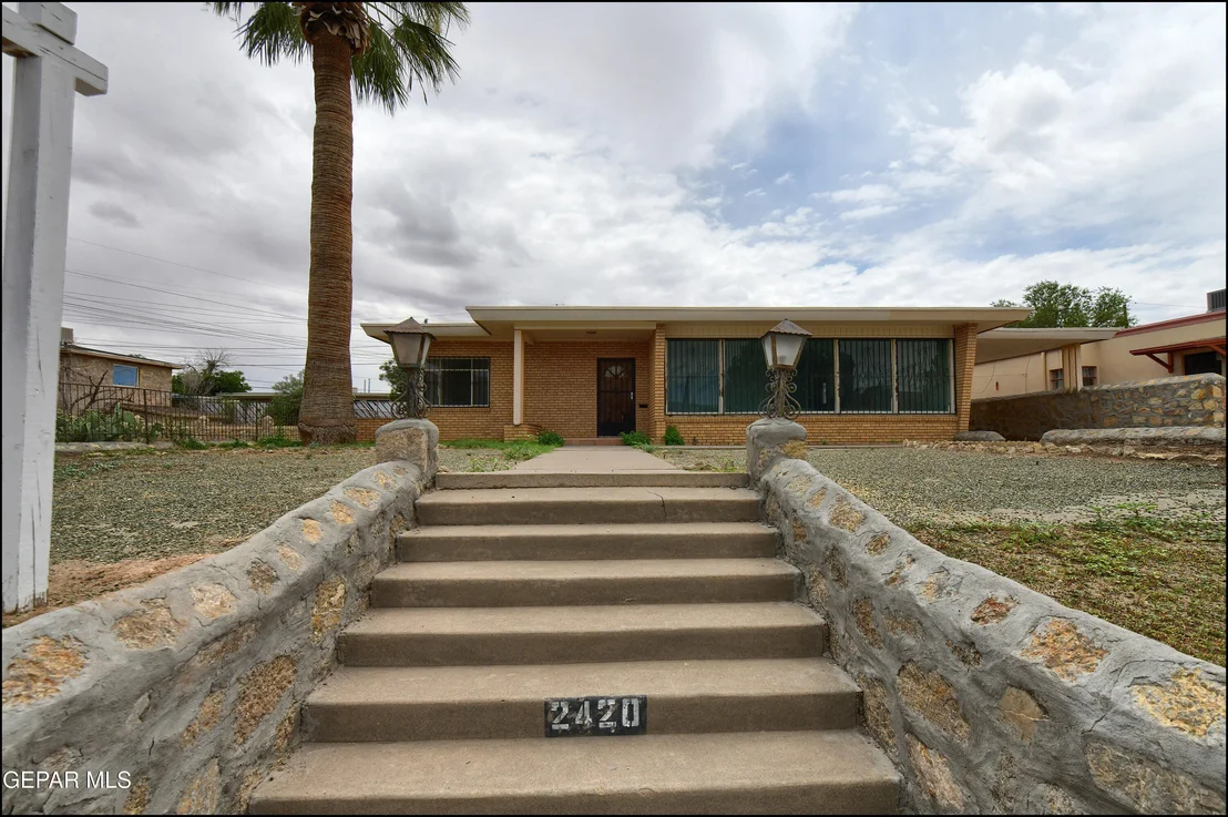 Photo of 2420 HAWLEY Circle