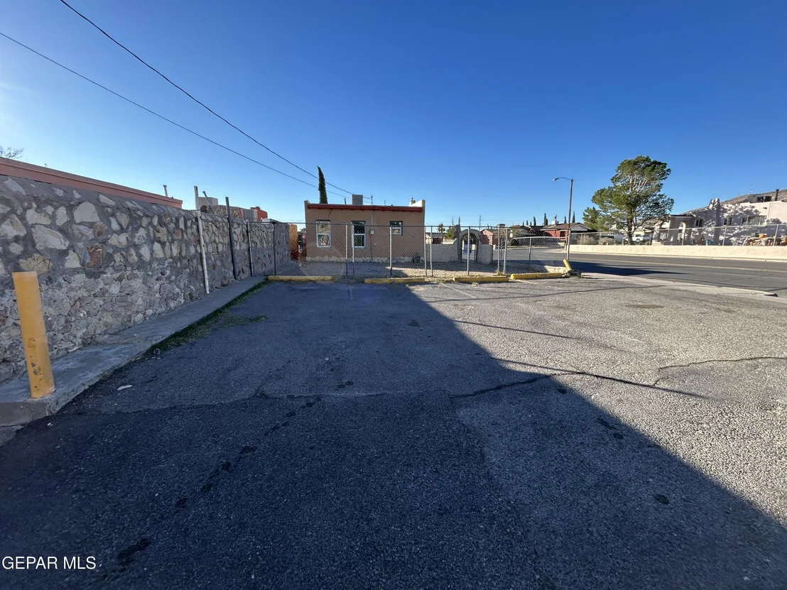 Photo of 3401 NATIONS Avenue