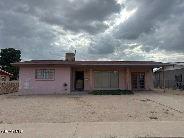 Photo of 1137 CIMARRON Street