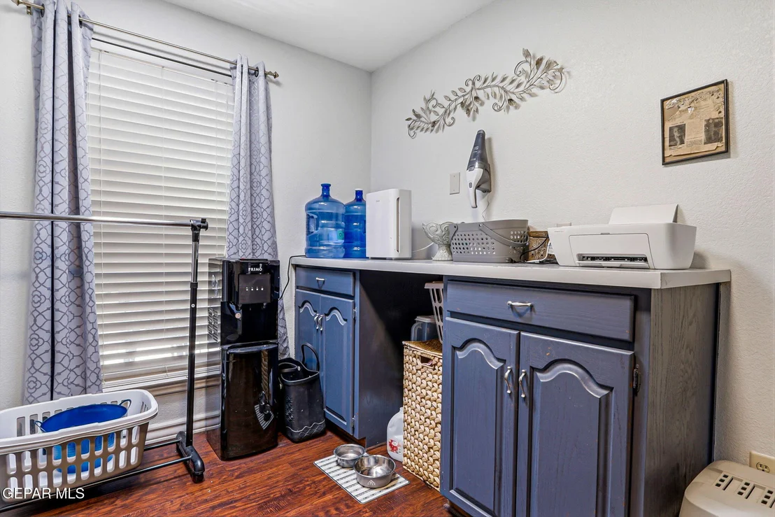 Photo of 716 Willow Glen Drive