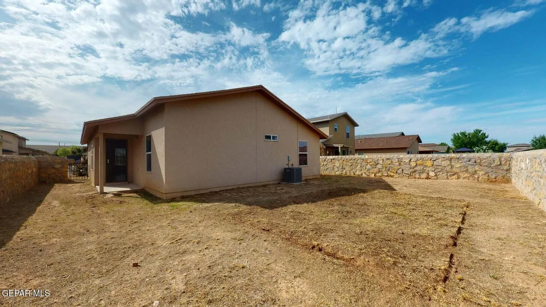 Photo of 10445 SILVERCLOUD Drive
