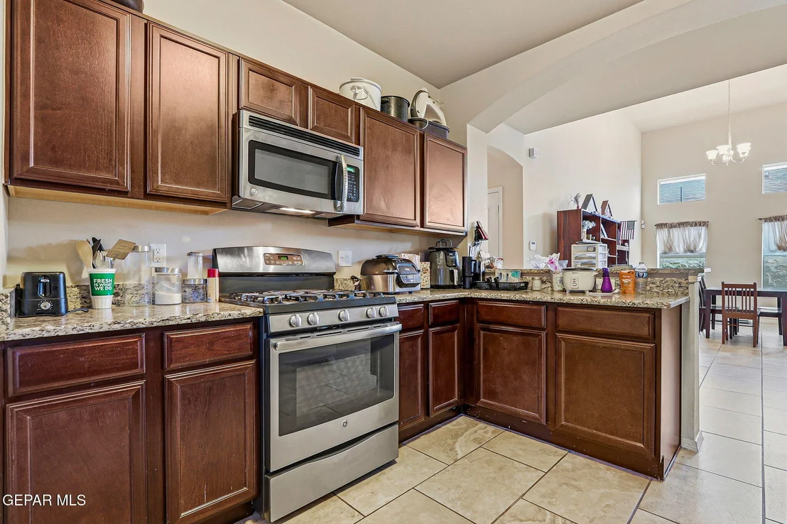 Photo of 11052 RAY MENA Lane