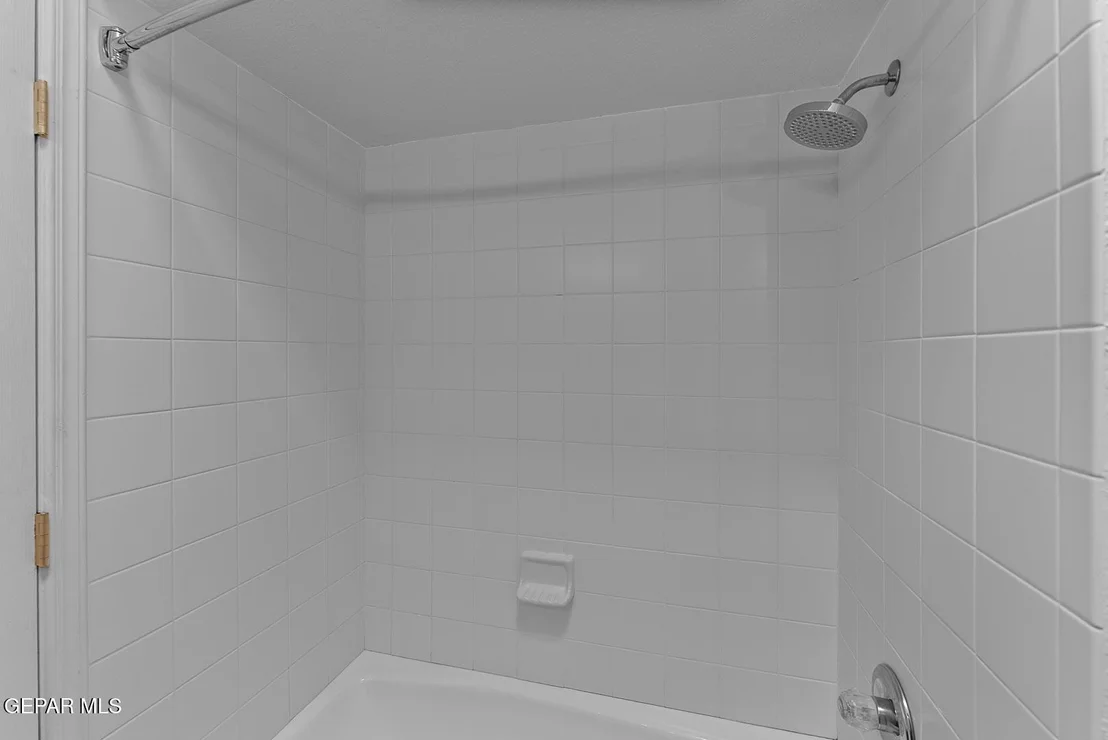 Photo of 6637 WIND RIDGE Drive