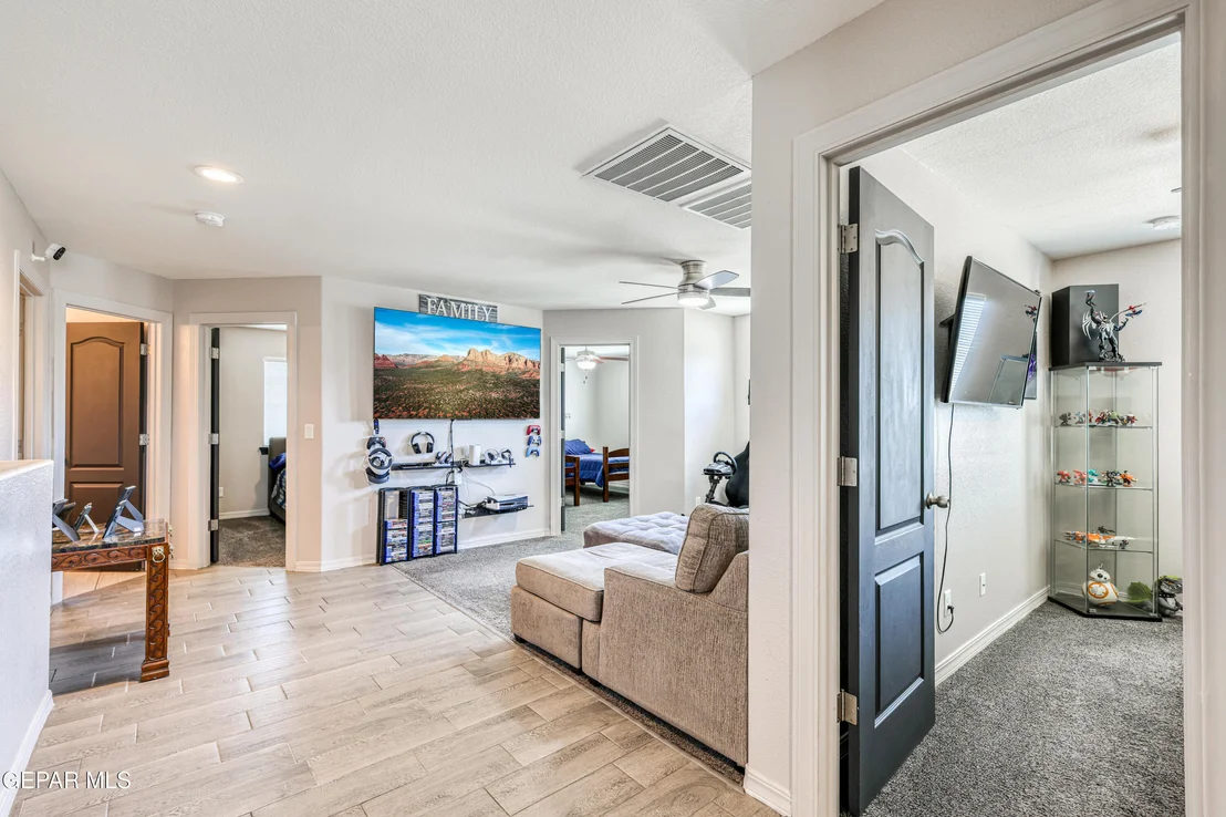 Photo of 6553 GEYSER Drive