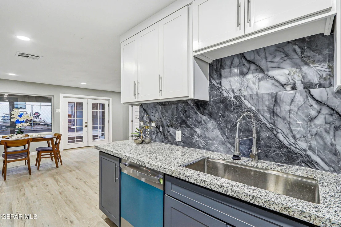 Photo of 1510 N Brown Street
