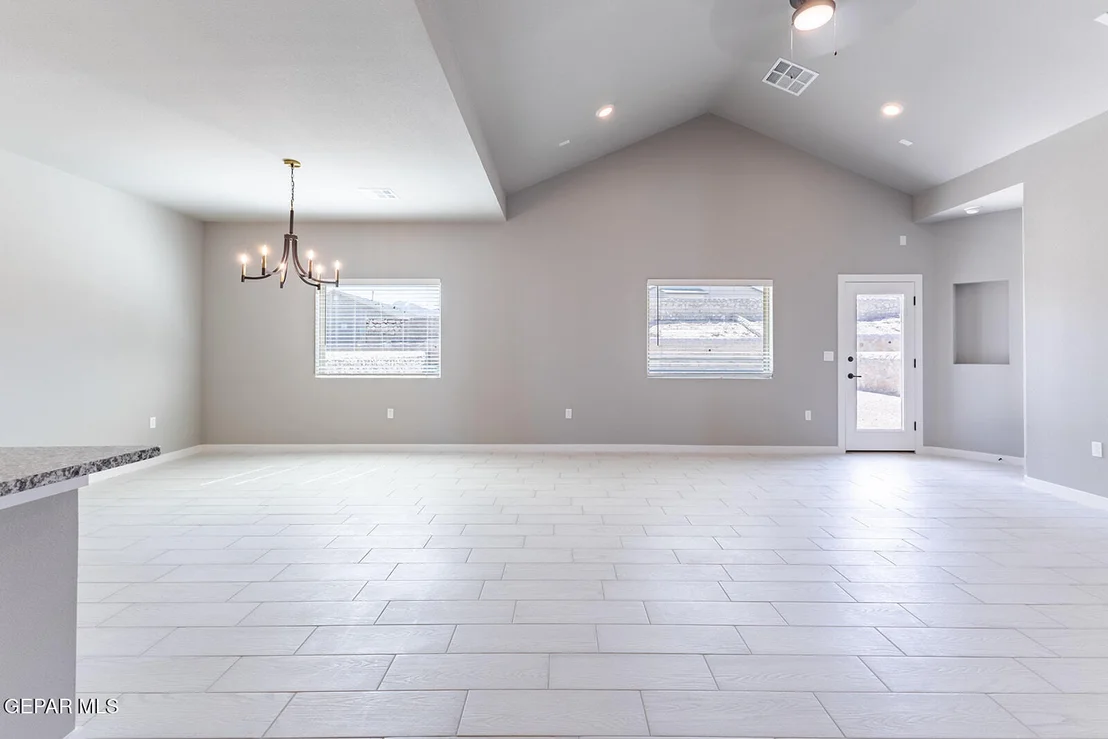 Photo of 920 Foley Place