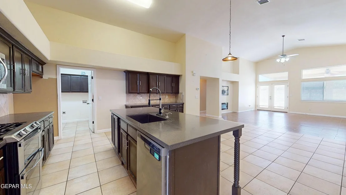 Photo of 820 La Florida Drive
