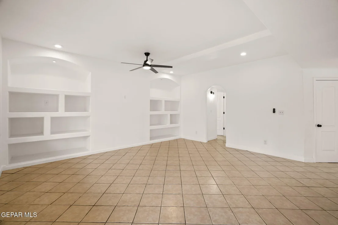 Photo of 12385 Orchard Park