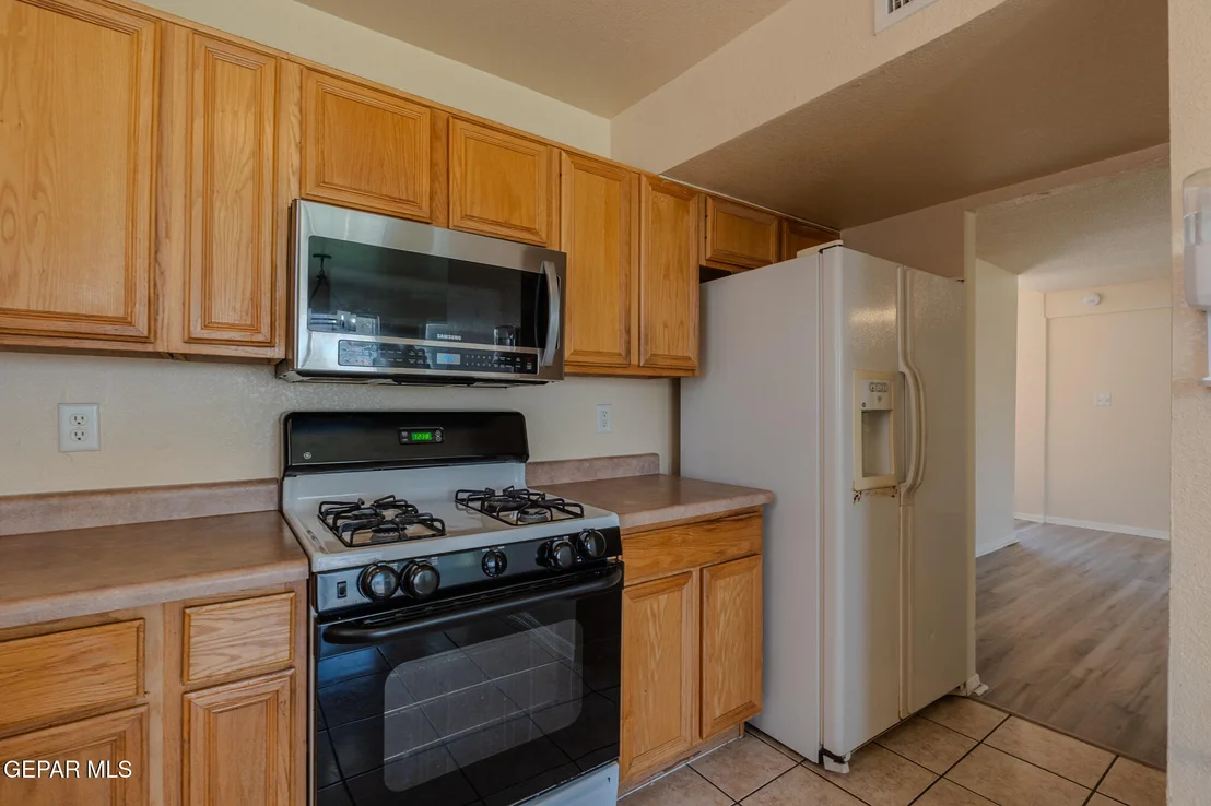 Photo of 5721 LAUREL CLARK Lane
