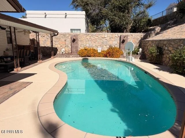 Photo of 624 ALTA CUMBRE Place