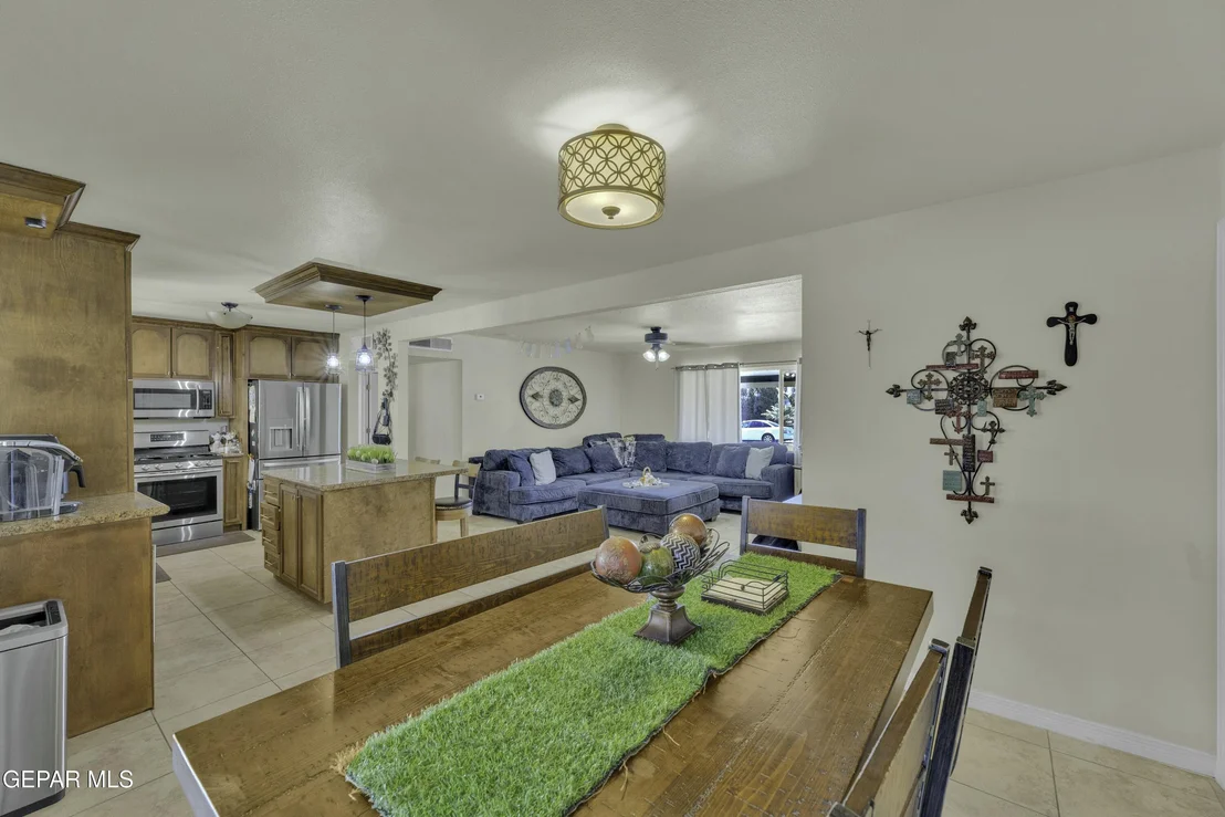 Photo of 9601 Selkirk Drive