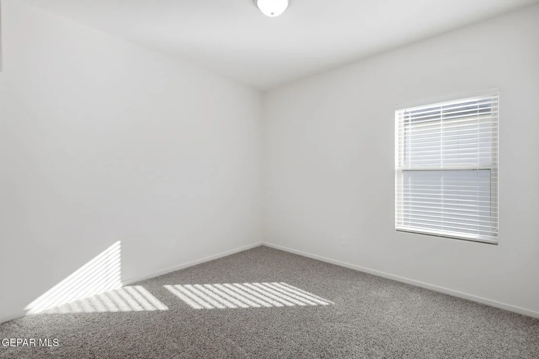 Photo of 13829 Summer Wave Avenue