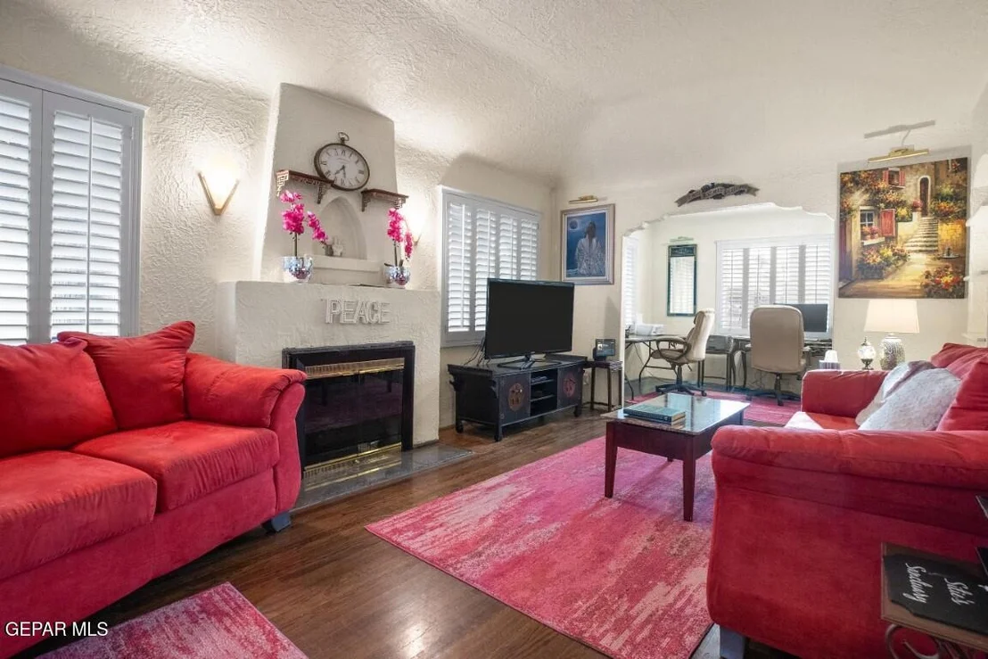 Photo of 607 Mesita Drive
