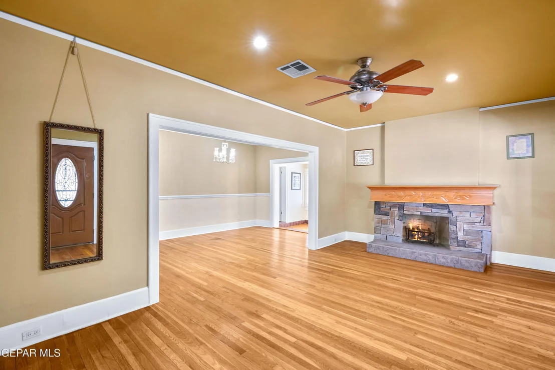 Photo of 3020 Wheeling Avenue