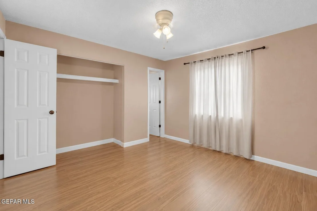 Photo of 11176 SHORELINE Drive