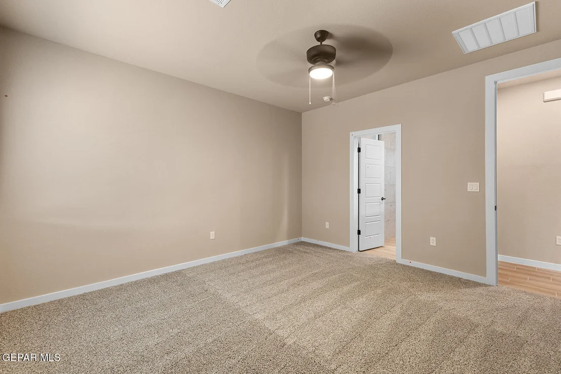 Photo of 929 Nayland Place