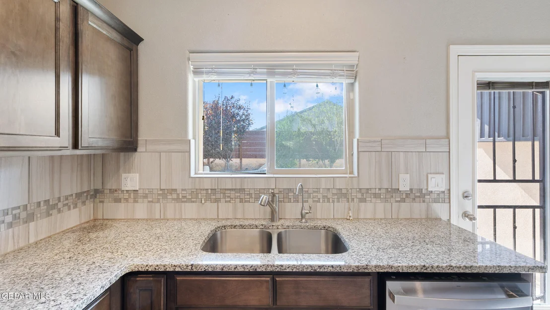 Photo of 965 PENRITH Street