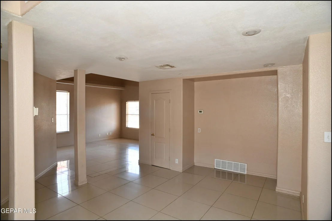 Photo of 1345 DIANA NATALICIO Drive