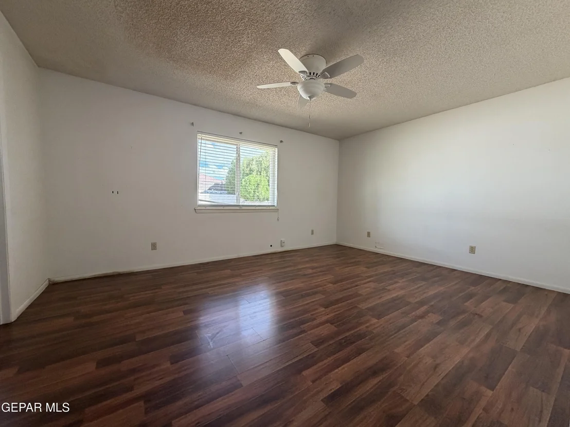 Photo of 1012 ONEIDA Drive