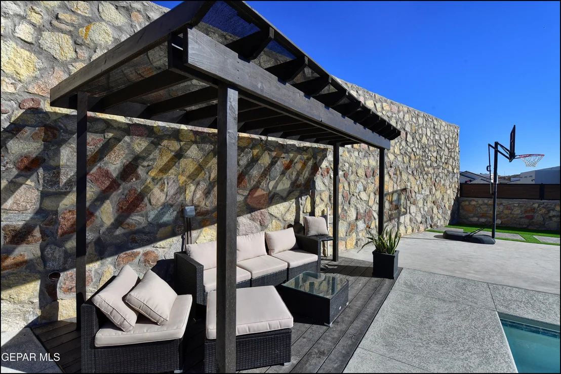 Photo of 7427 Sidewinder Bend Drive