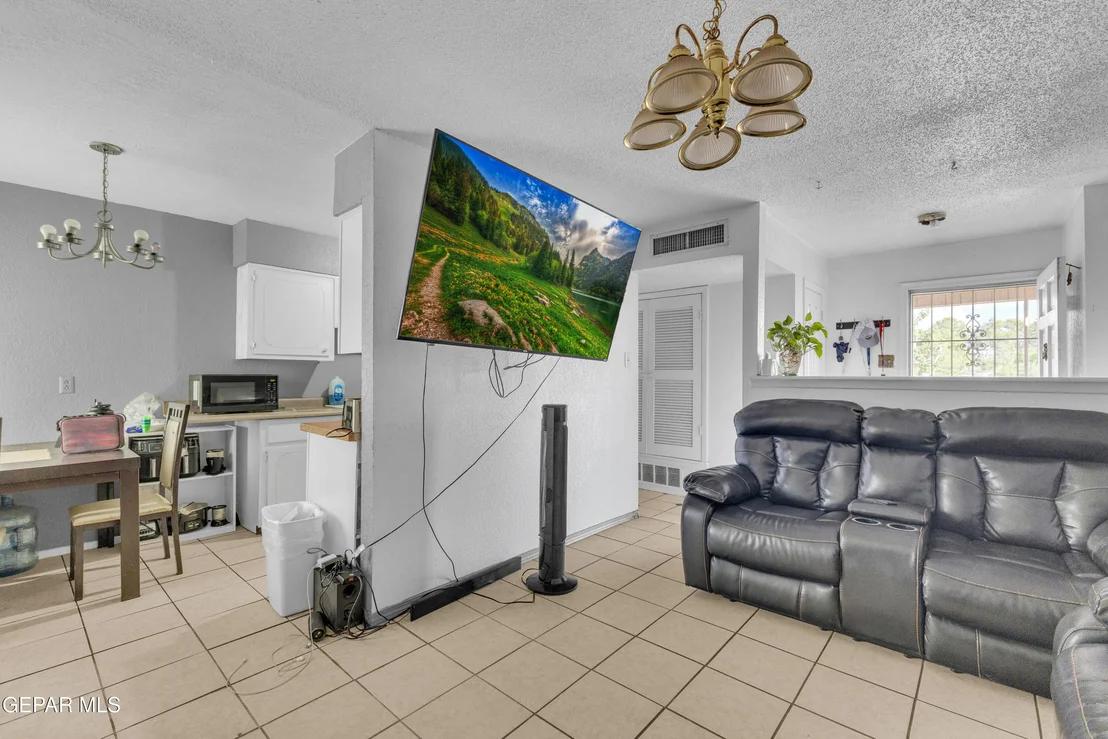 Photo of 325 Mariana Circle