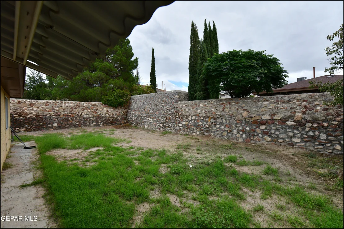 Photo of 208 ARISANO Drive