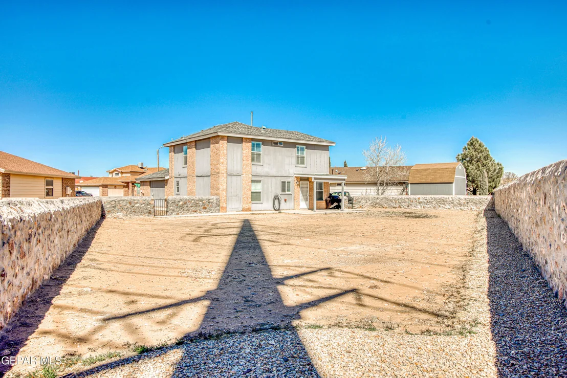 Photo of 6200 KENNETH CAPSHAW Place