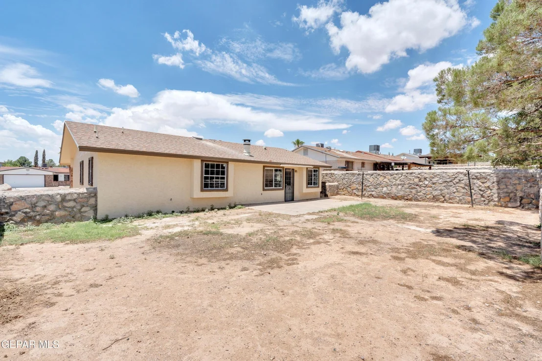 Photo of 1610 James Chisum Drive