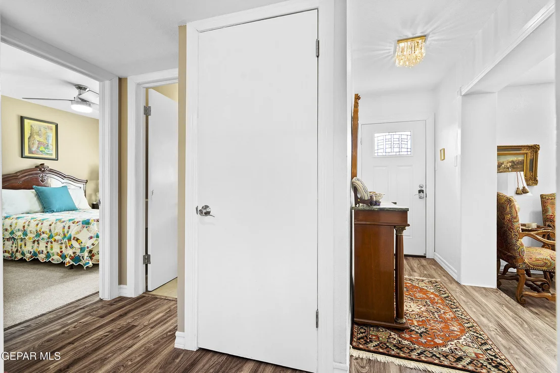 Photo of 1109 WHITAKER Lane