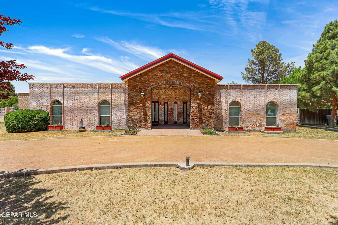 Photo of 5436 LA ESTANCIA Circle