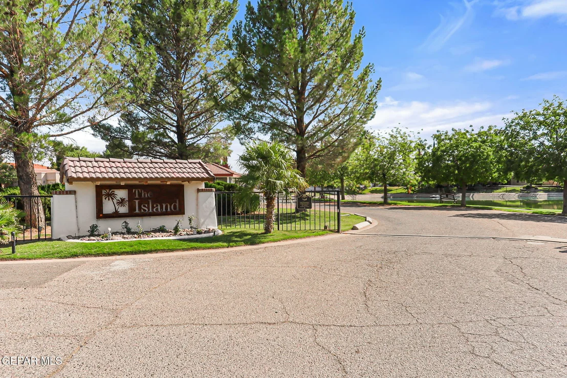 Photo of 4652 GLOBE WILLOW Drive