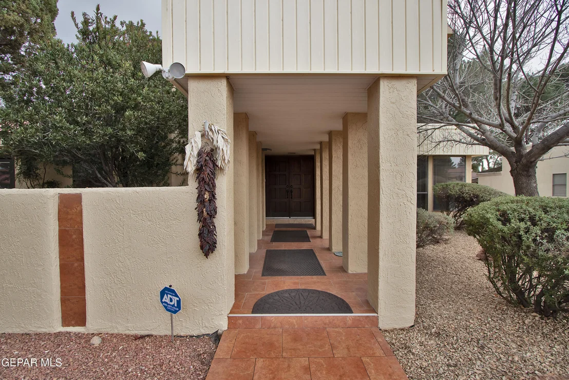 Photo of 308 Stotts Avenue