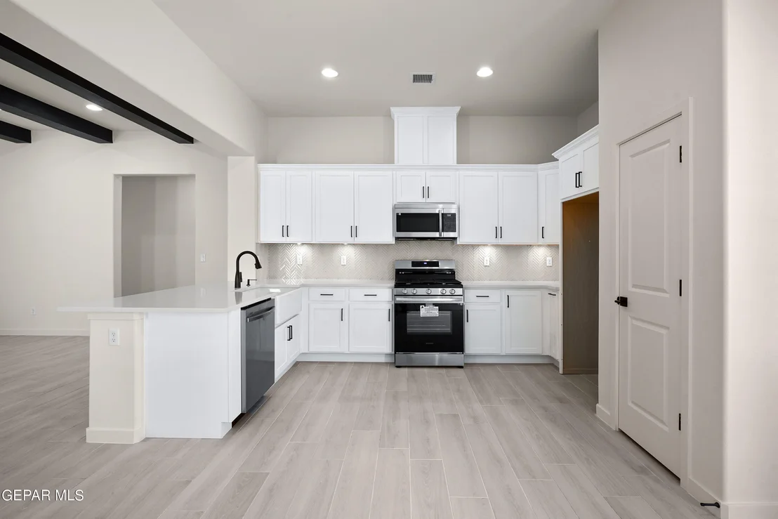 Photo of 13812 Summer View Avenue