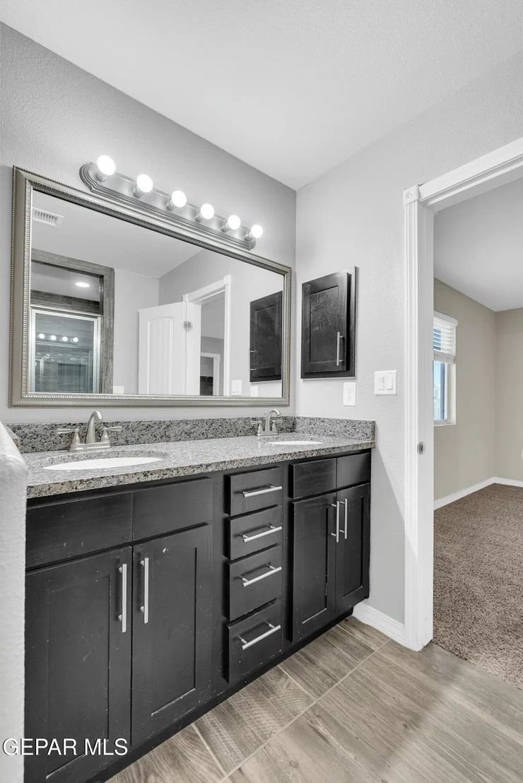 Photo of 3600 Essence Street
