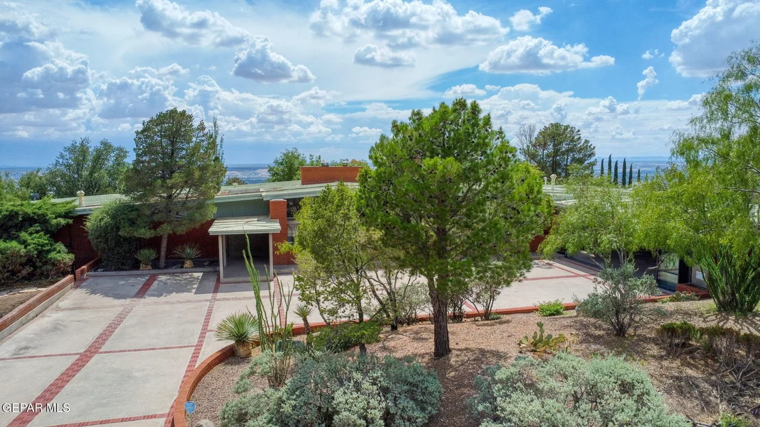 Photo of 1209 Thunderbird Drive