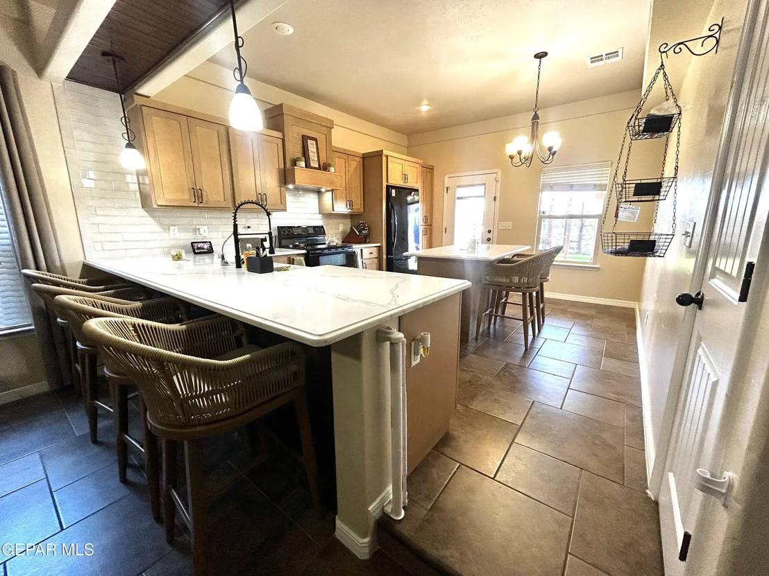 Photo of 14213 FABLED POINT Avenue